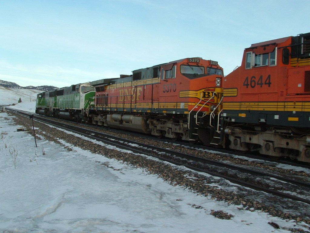 BNSF 5370 C44-9W